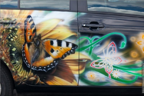 Butterfly airbrush