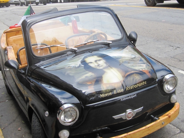 Custom old Fiat 500: Airbrushed Portrait