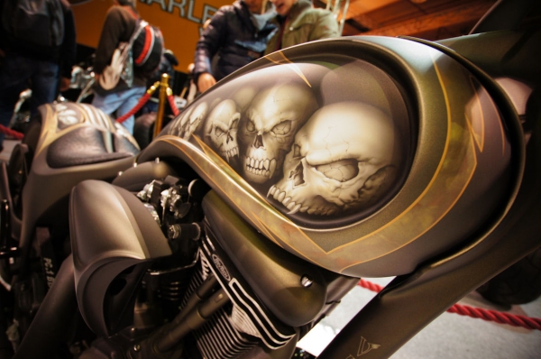 HD Tank airbrush Motor Bike Expo 2013 - Airbrush Artwoks