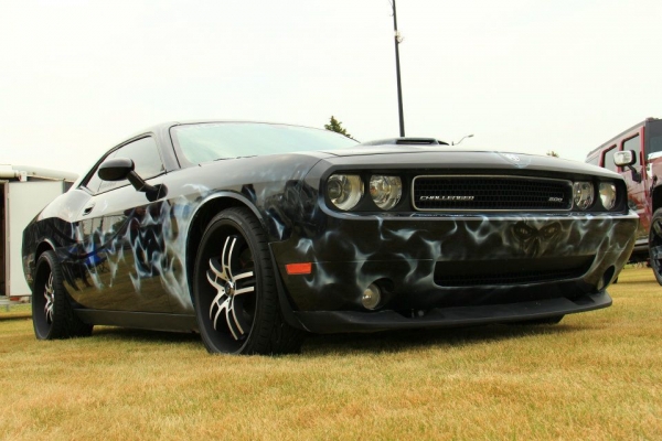 Challenger Airbrushed - Kustom Dodge Challenger