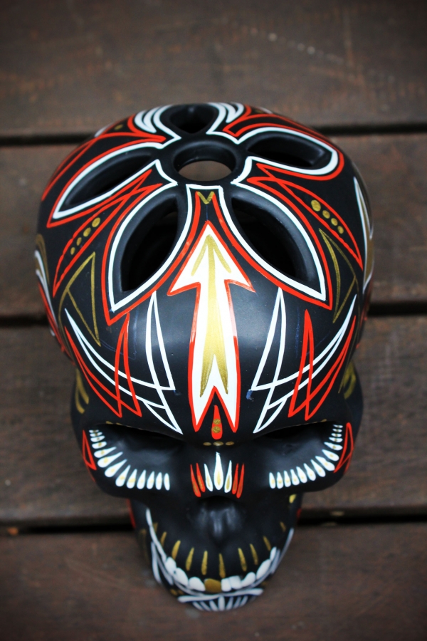 Pinstriping skull