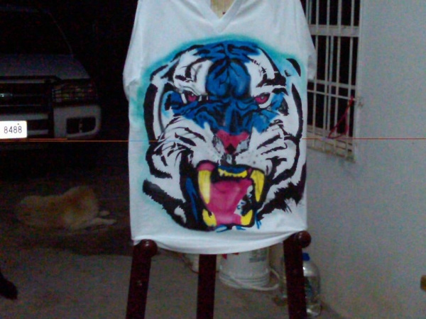 airbrush blue tiger