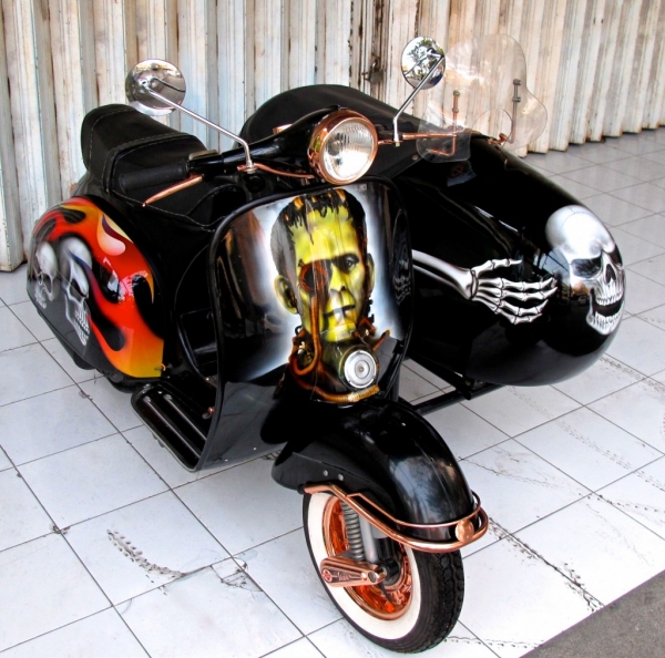 Vespa & Sidecar Airbrush Paint 