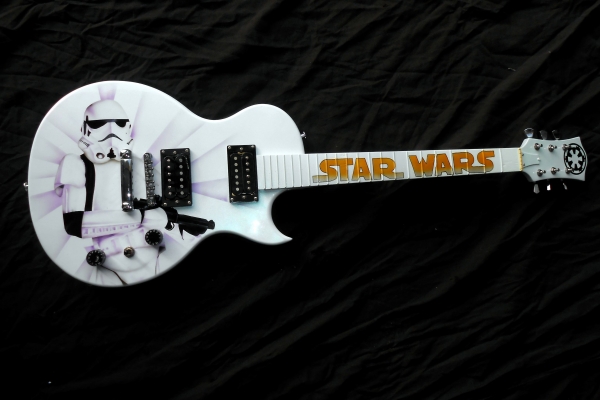 guitar starwars
stormtrooper