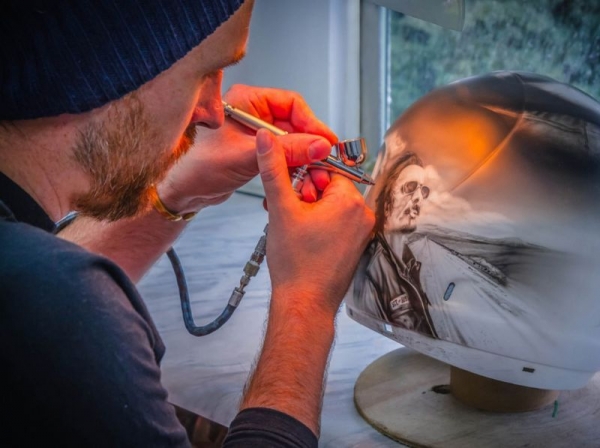 Crazy Custom Paint - Airbrush Artist in Ballymoney (UK) - Airbrush Artwoks