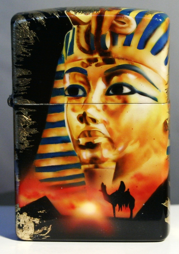 Airbrush miniature on Zippo for commission by L.Straffi 