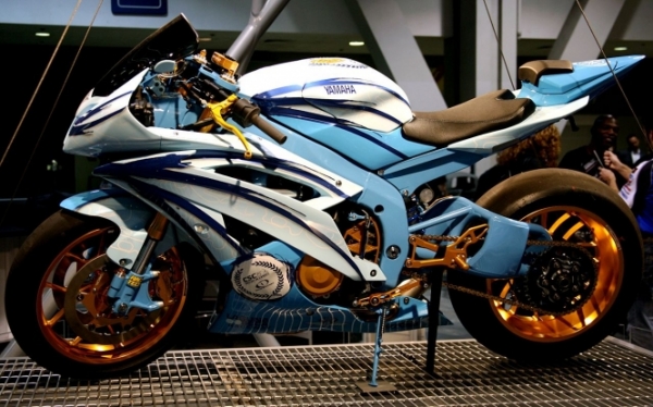 Yamaha r6 custom paint and wheels airbrush design car modification