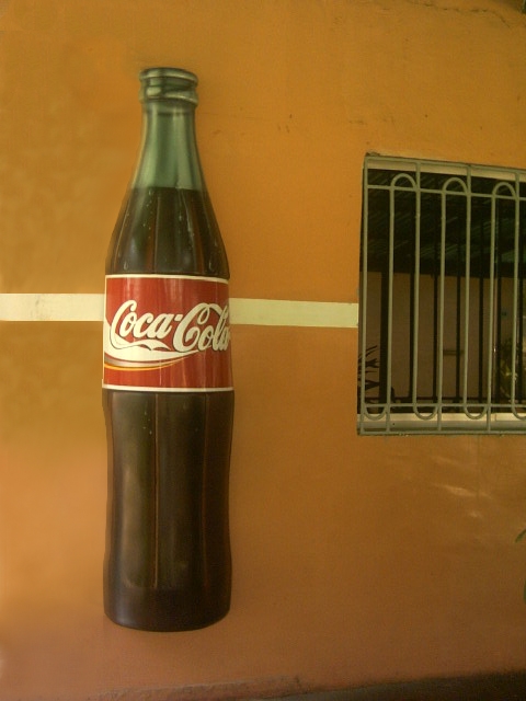 www.facebook.com/pages/nixa-arte-y-aerografia/222640651124798?ref=hled  / botella de coca cola, por nixa arte y aerografia, 