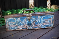 Pinstriping vintage toolbox - Cheekyairbrushing com au