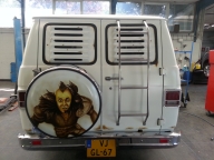 air-brushpainting weelcover - chevy van 