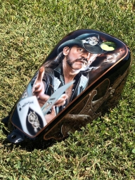 Stephen Gibson: A Dive into Air, Oil, and Lead #Airbrush #Art – via Gnarly Magazine - Favorite Art