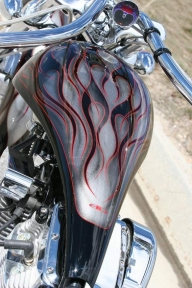 Old School Flames on tank - Airbrush & Pinstriping - Aerografia su Gomme