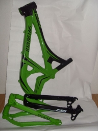 Painting with signature on a bicycle frames - Kustom Airbrush